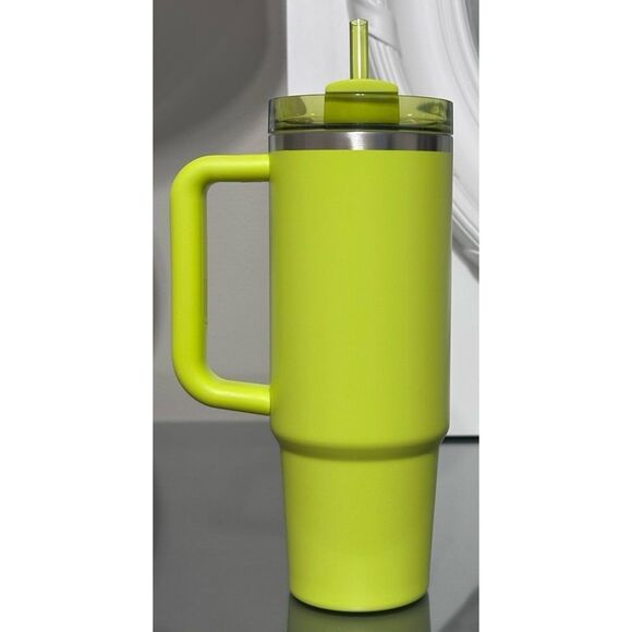 Stanley x‎ Starbucks Mexico Exclusive 2024 30oz Tumbler- LEMONGRASS YELLOW - Picture 3 of 5